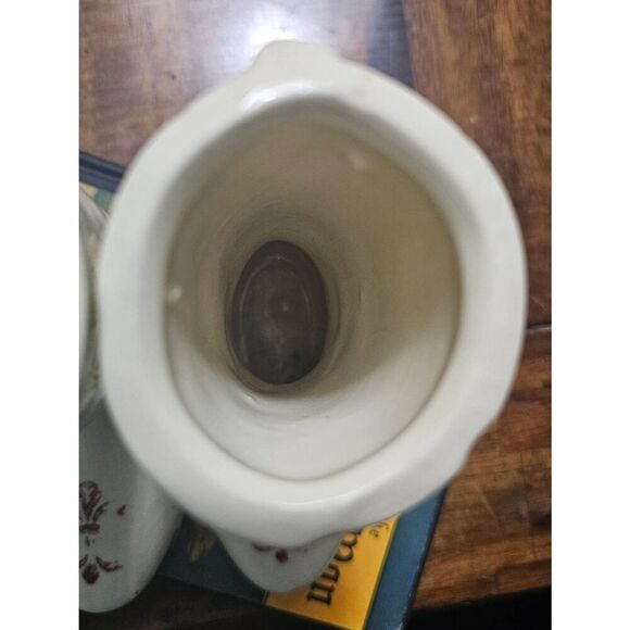 Shawnee Pottery Boot Planter Vase USA Cream Small Red Fleur Di Lis Crazing VINTA - Picture 9 of 11